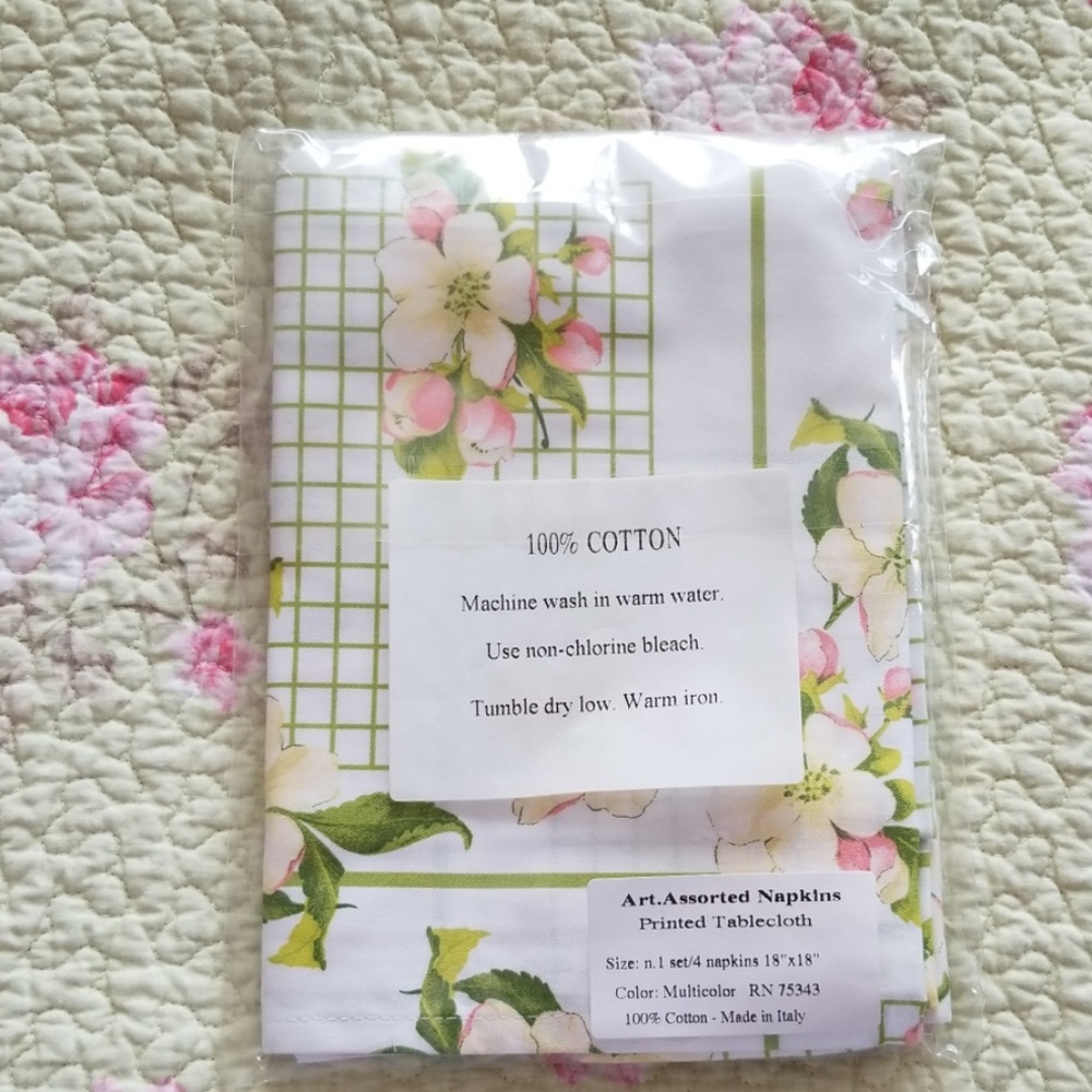 Gorgeous Set of 4 Cloth Napkins by Le Telerie Toscane